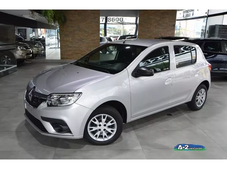 Renault Sandero Prata 1