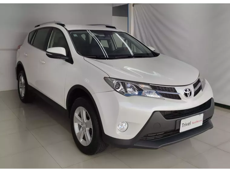 Toyota RAV4 Branco 4