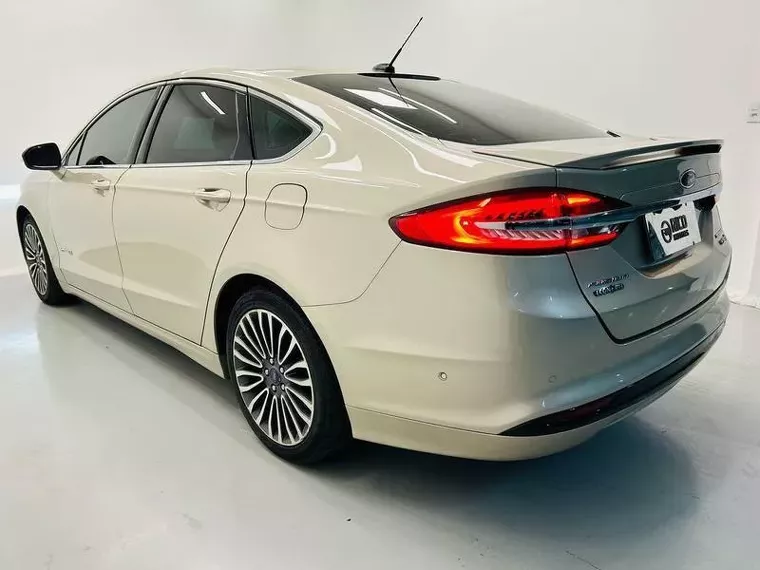 Ford Fusion Prata 18