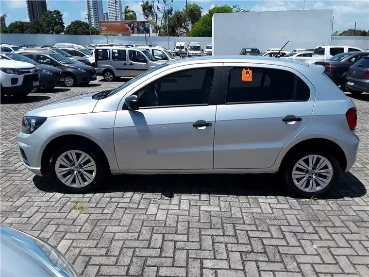 Volkswagen Gol Prata 4