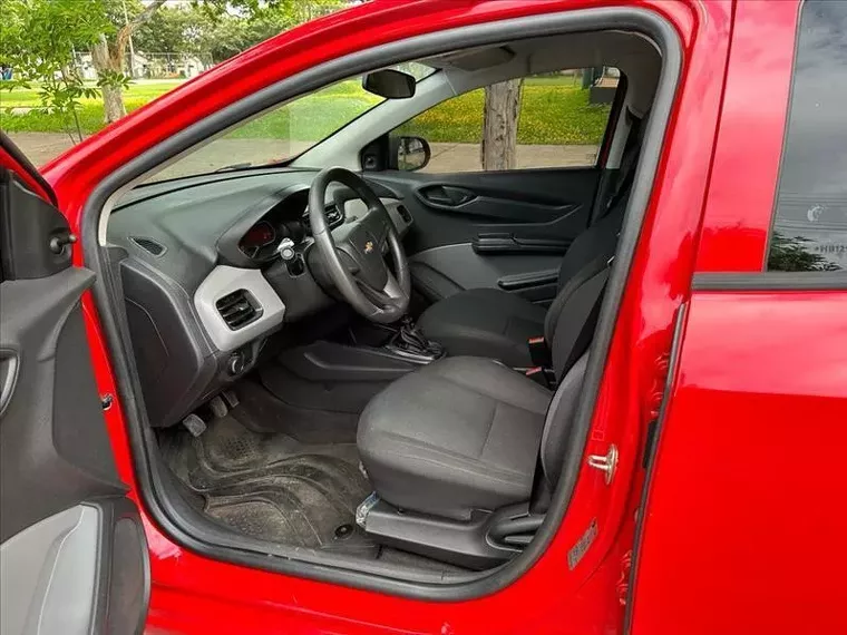 Chevrolet Onix Vermelho 8