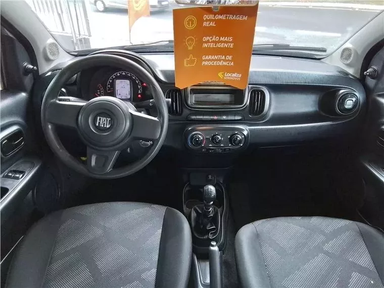 Fiat Mobi Prata 12