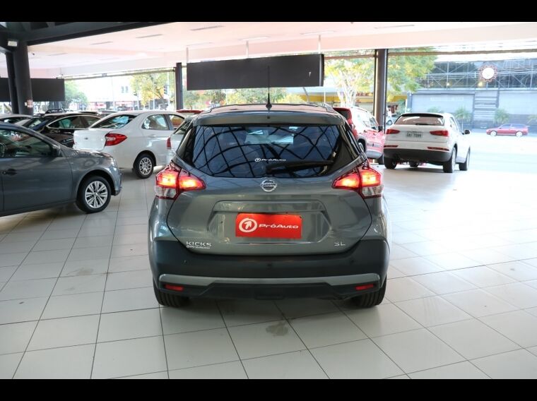 Nissan Kicks Cinza 7