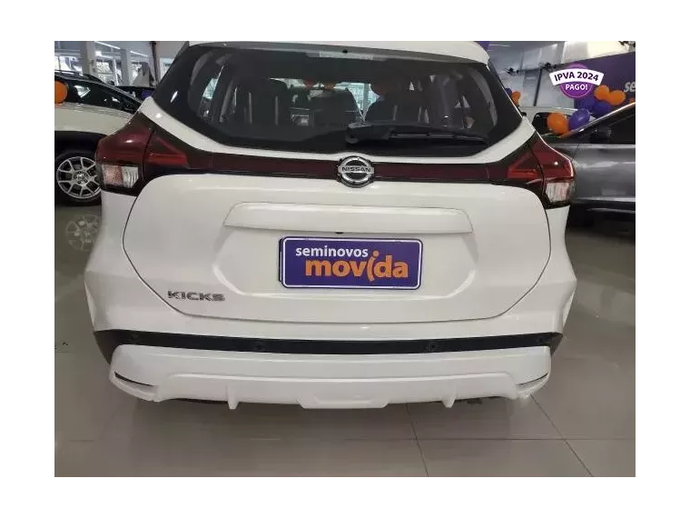 Nissan Kicks Branco 2