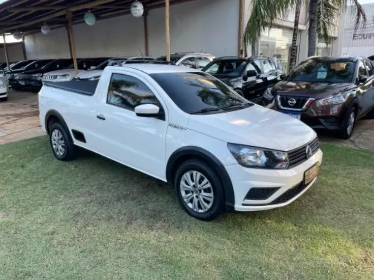 Volkswagen Saveiro Branco 7