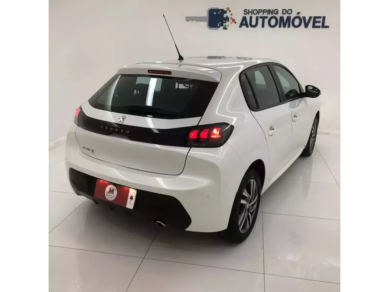 Peugeot 208 Branco 7