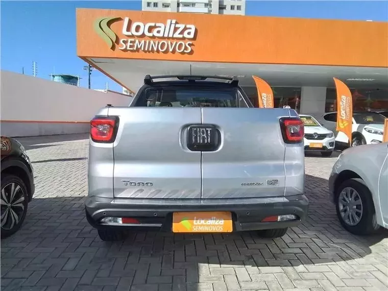 Fiat Toro Prata 9