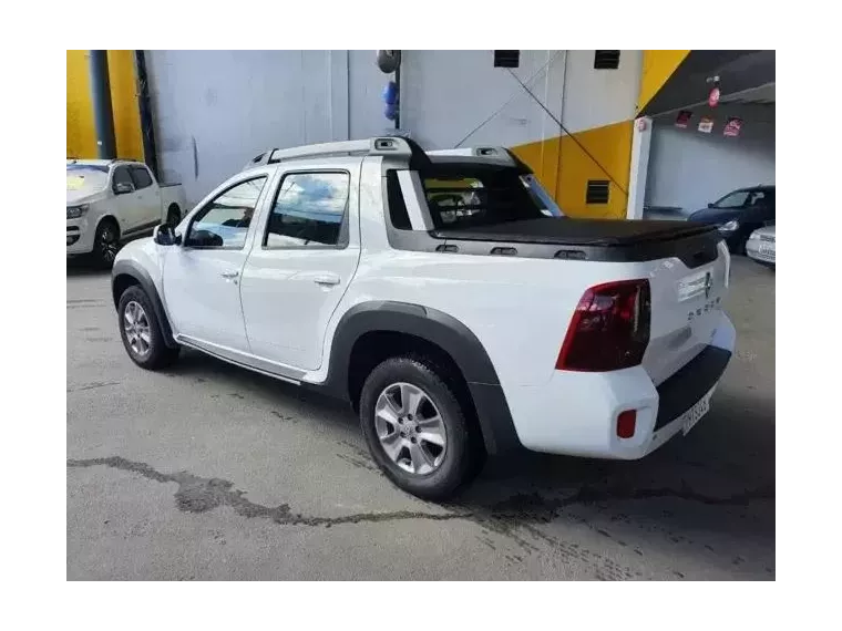 Renault Duster Oroch Branco 8