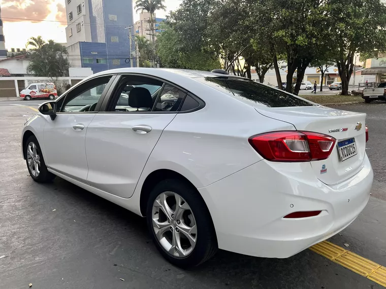 Chevrolet Cruze Branco 2