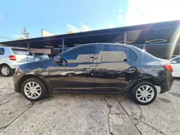 Renault Logan Preto 2