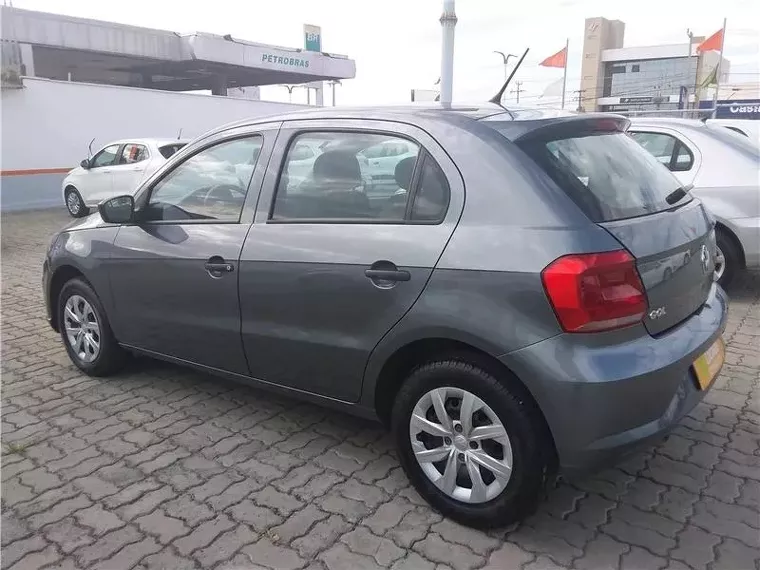 Volkswagen Gol Cinza 5