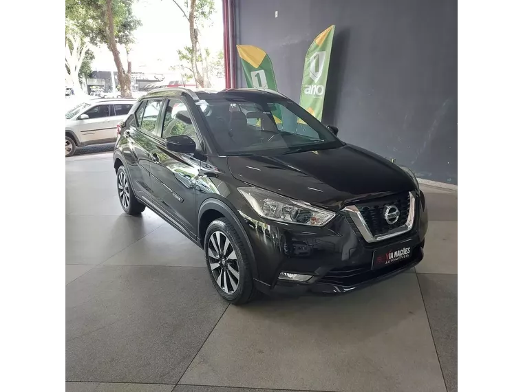 Nissan Kicks Preto 5