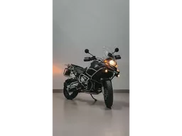 R 1200 C
