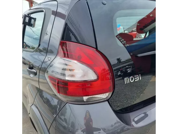 Fiat Mobi Cinza 5