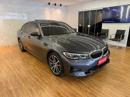 BMW 320i