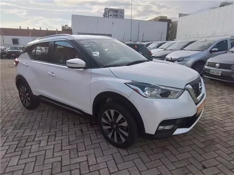 Nissan Kicks Branco 9