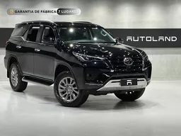 Toyota Hilux SW4