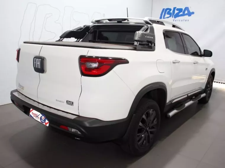 Fiat Toro Branco 19