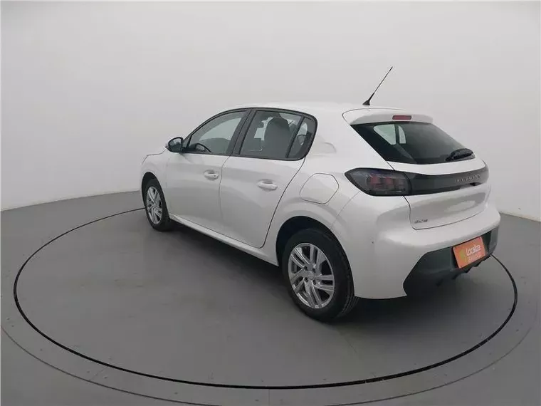 Peugeot 208 Branco 16