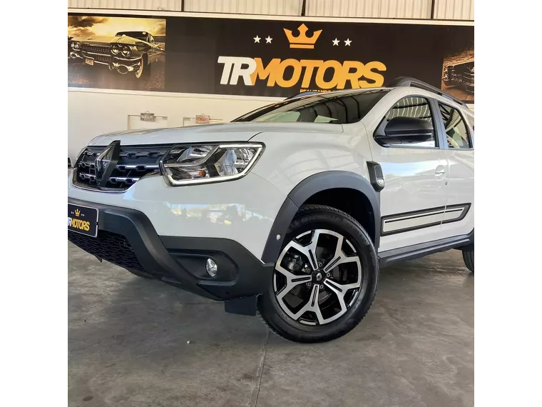 Renault Duster Branco 9