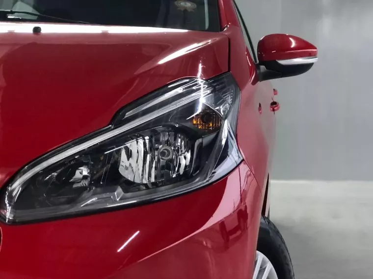 Peugeot 208 Vermelho 6