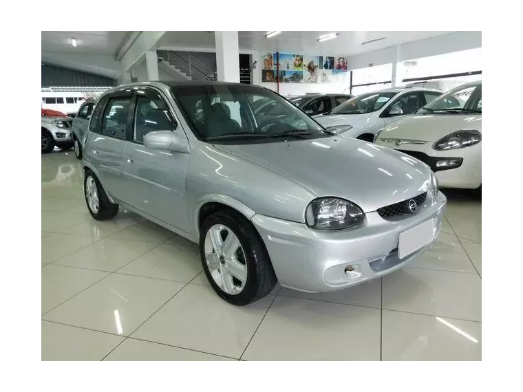 Chevrolet Corsa Prata 5