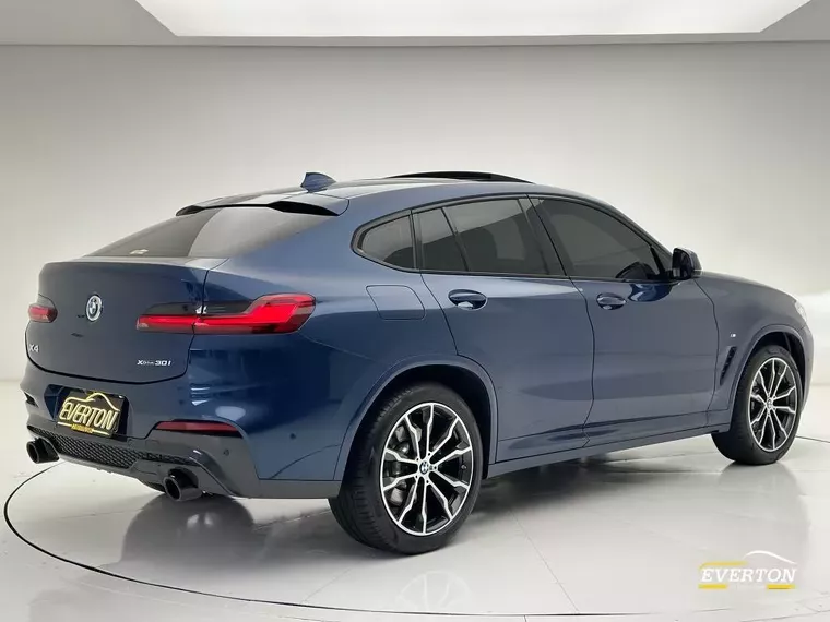 BMW X4 Azul 17