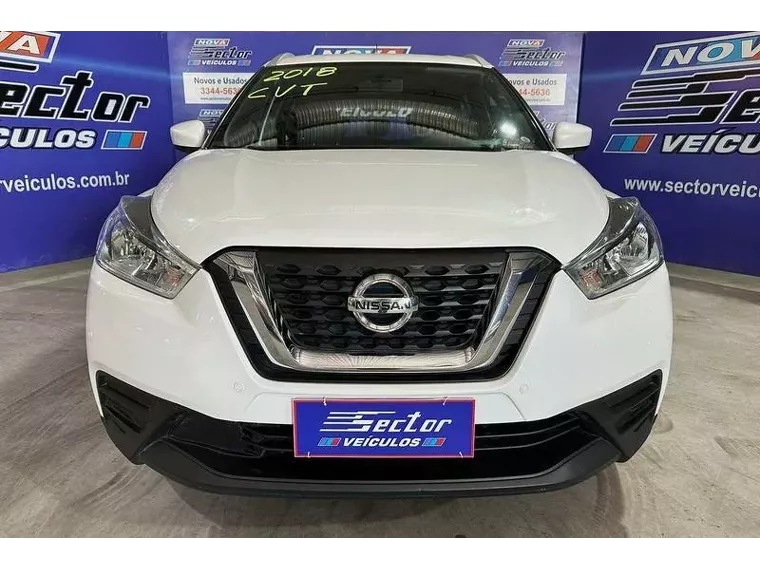 Nissan Kicks Branco 8