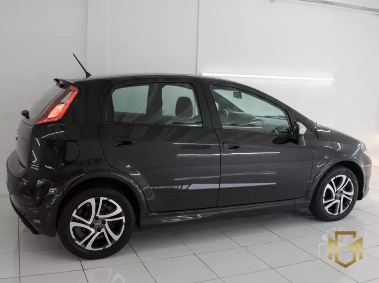 Fiat Punto Preto 10