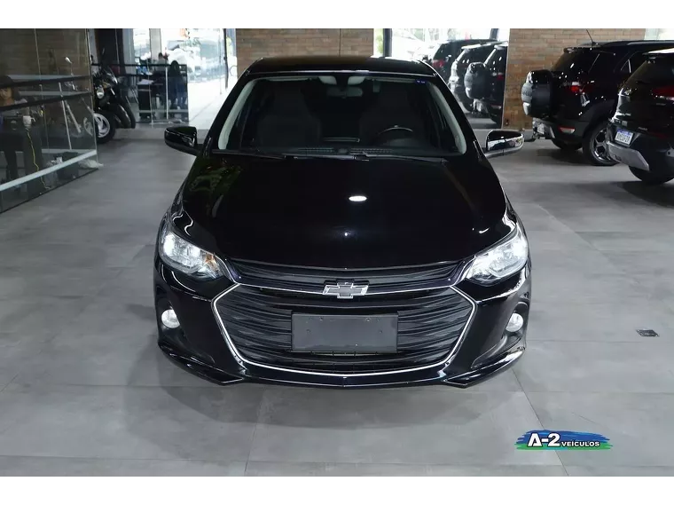 Chevrolet Onix Preto 12