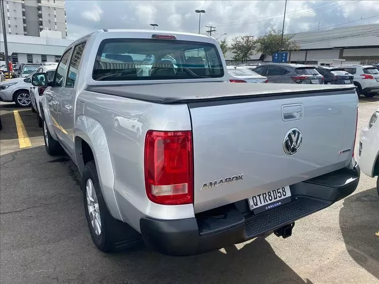 Volkswagen Amarok Prata 8