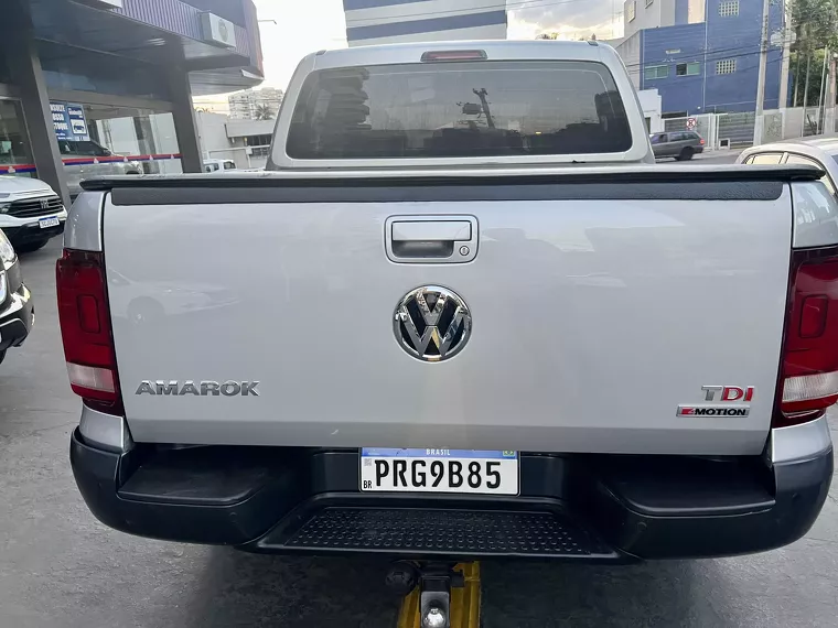 Volkswagen Amarok Prata 22