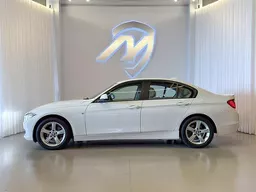 BMW 320i