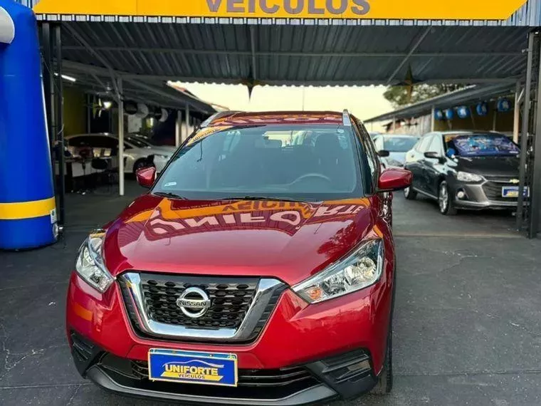 Nissan Kicks Vermelho 3