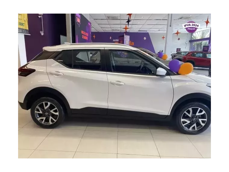 Nissan Kicks Branco 7