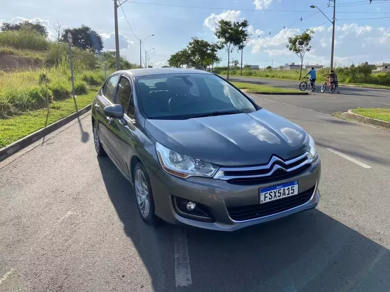 Citroën C4 Lounge Cinza 1