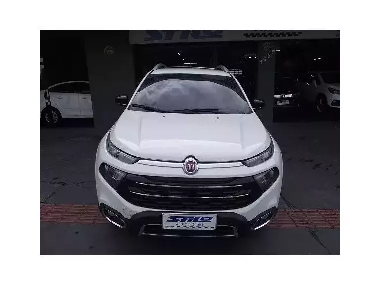 Fiat Toro Branco 1