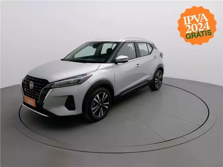 Nissan Kicks Prata 7