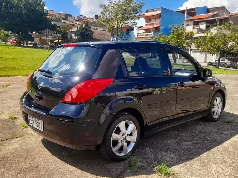 Nissan Tiida Preto 4