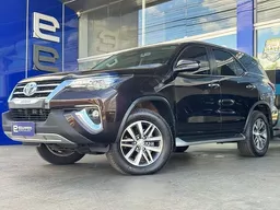 Toyota Hilux SW4