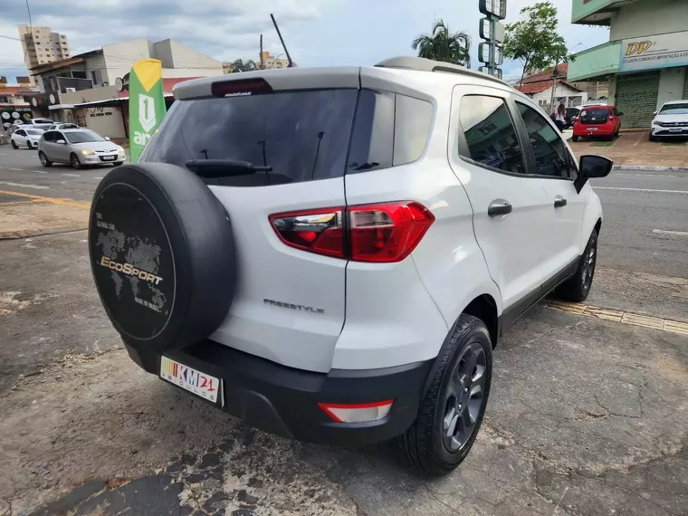 Ford Ecosport Branco 19