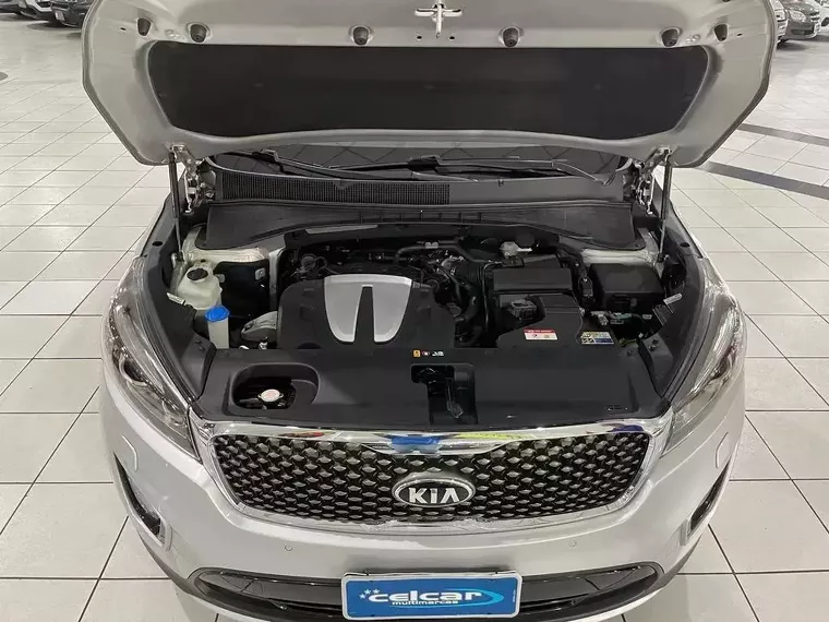 KIA Sorento Prata 16