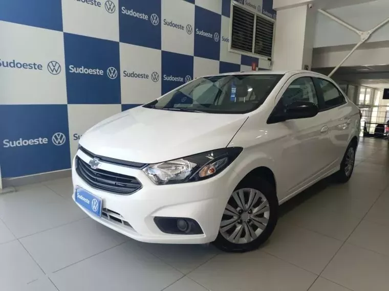 Chevrolet Onix Branco 1