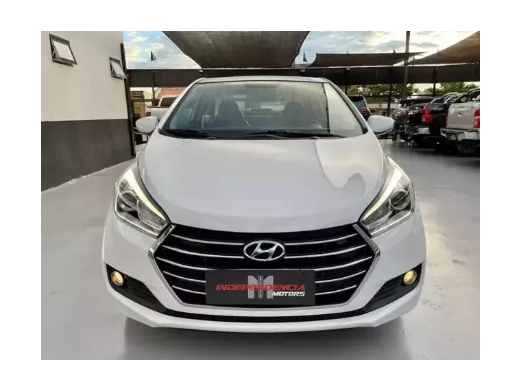 Hyundai HB20S Branco 7