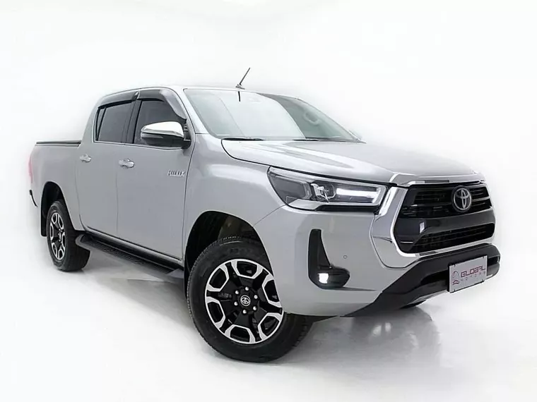 Toyota Hilux Prata 14