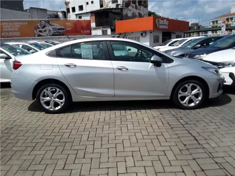 Chevrolet Cruze Prata 6