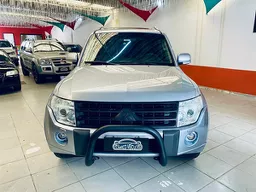 Mitsubishi Pajero Full