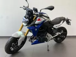 F 900