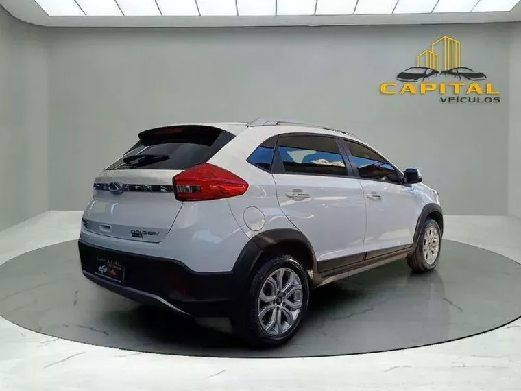 Chery Tiggo 2 Branco 12