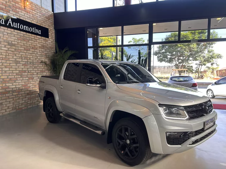 Volkswagen Amarok Cinza 2